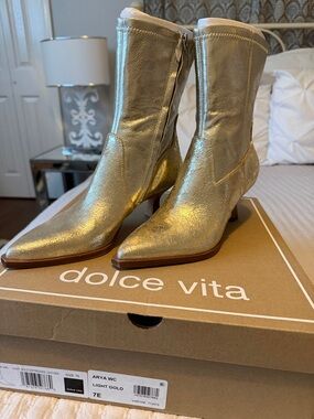 Dolce Vita Light Gold Ayra Wide Calf- Pointed Toe Heeled Mid-Calf Boots 7E NWT